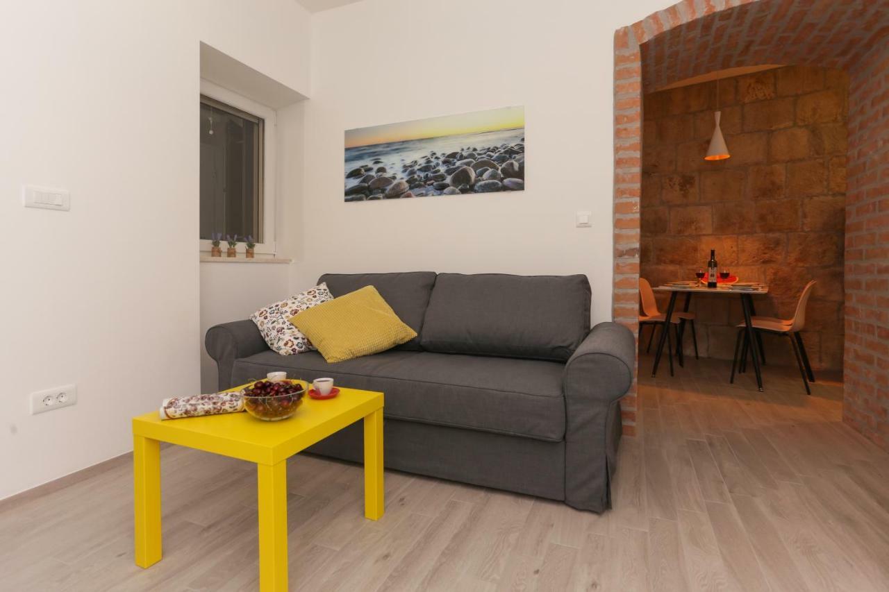 Beach Apartment Korina Sumpetar ภายนอก รูปภาพ